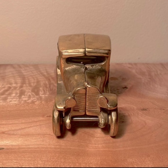 Vintage Brass Cast Ford/ Automobile Classic Car Model Decor - Picture 4 of 5
